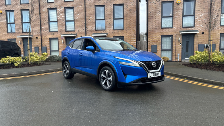 Nissan Qashqai 1.3 DiG-T MH 158 Premiere Edition 5dr Xtronic Petrol Hatchback